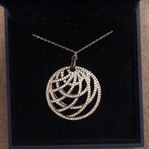 NEW/REVERSIBLE Swarovski Crystal Necklace
